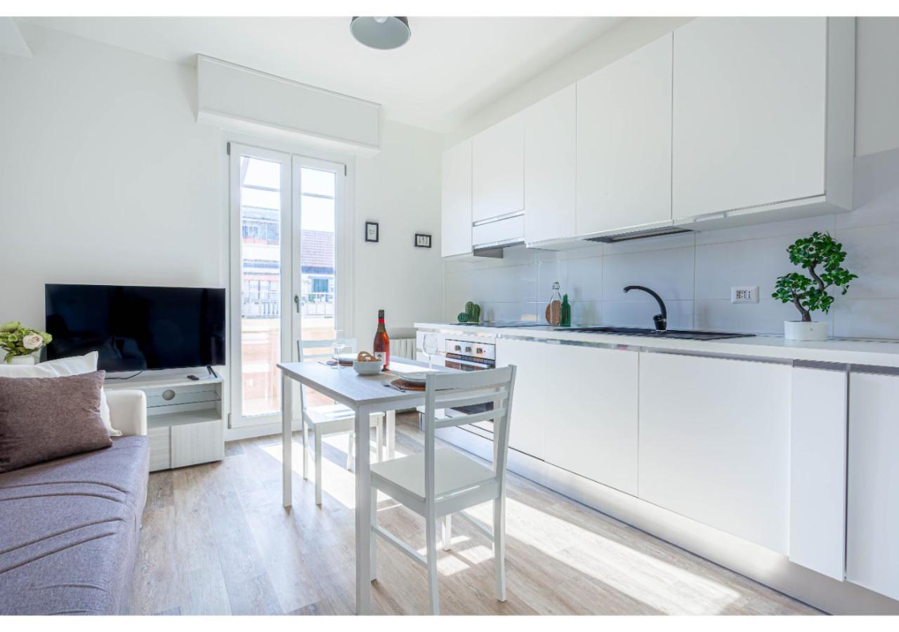 Joivy Sublime Flat With Balcony Milán