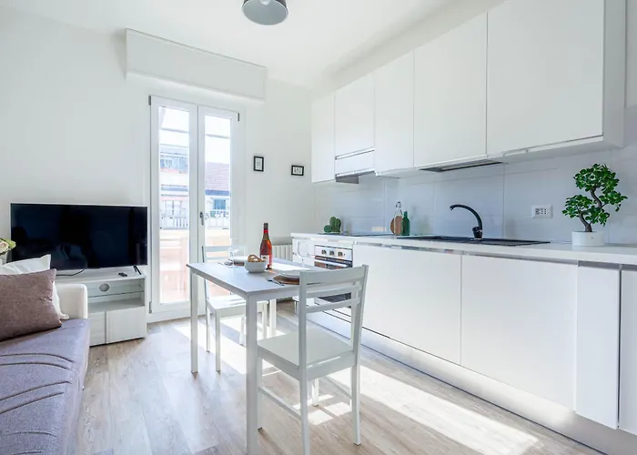 Joivy Sublime Flat With Balcony